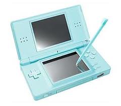 Archivo:Nintendo DS Lite Azul Cielo.jpg