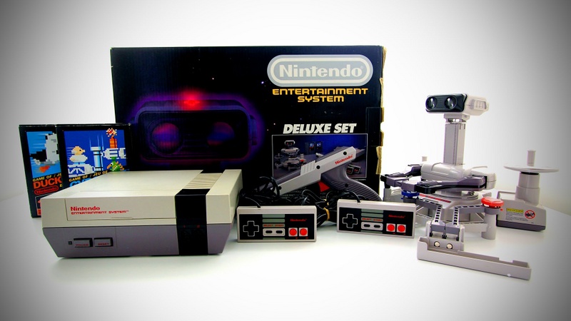 Archivo:Pack con consola NES, accesorio R.O.B., NES Zapper y juegos Gyromite y Duck Hunt (Occidente).jpg