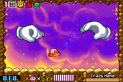 Kirby enfrentando a Master Hand y Crazy Hand en Galaxia Pastel.