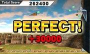Una bonificación de "¡Perfecto!" por 30,000 puntos conseguida al destruir todas las dianas rojas en la versión en inglés.