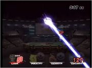 Lucario golpeando a Link con Tormenta aural en Super Smash Bros. Brawl.