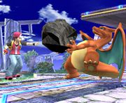 Charizard usando Golpe roca en Super Smash Bros. Brawl.