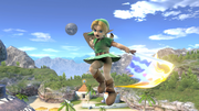 Link niño usando Ataque giratorio/Ataque circular en el aire en Super Smash Bros. Ultimate.