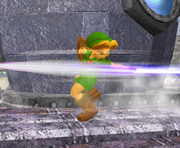 Young Link usando Ataque circular en tierra en Super Smash Bros. Melee.
