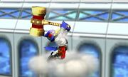 Falco flotando con el Martillo dorado en Super Smash Bros. for Nintendo 3DS.
