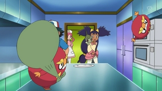 Archivo:EP668 Darumaka en la cocina del centro Pokémon.png