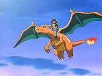 Archivo:EP413 Charizard volando con Ash y Pikachu.jpg