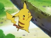 Archivo:EP001 Pikachu cayéndose.jpg