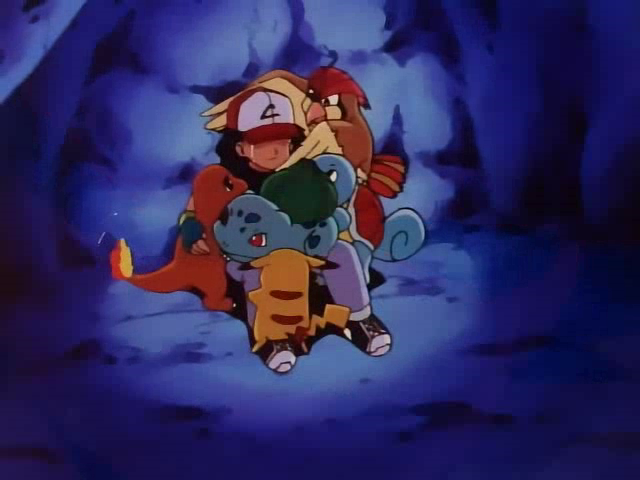 Archivo:EP066 Pokémon de Ash abrazándole (2).png