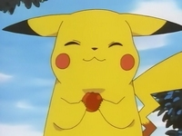 Archivo:EP039 Pikachu comiendo una manzana.png