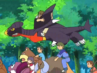 Niños montados en los Pokémon durante la primera fase.