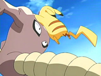 Archivo:EP403 Hitmonlee contra Pikachu.png