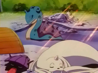 Archivo:EP240 Pokémon del gimnasio descansando (2).png