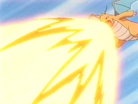 Dragonite usando hiperrayo.