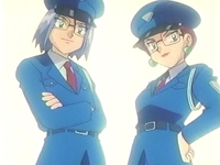 Archivo:EP205 James y Jessie disfrazados de policías (2).png