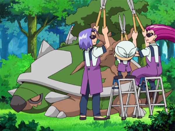 Archivo:EP569 Team Rocket podando a Torterra.png