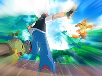 Archivo:EP552 Ash interponiéndose entre sus Pokémon.png