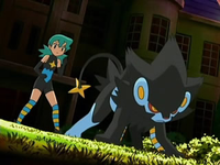 Archivo:EP528 Marble y Luxray (2).png