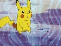 Archivo:EP107 Pikachu siendo atacado con hipnosis.png