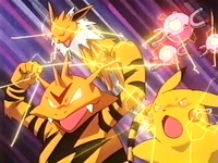 Pikachu, Jolteon, Magnemite y Electabuzz usando rayo.