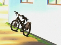 Archivo:EP277 Bici de Aura chamuscada.png