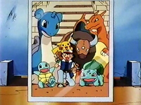 Archivo:EP114 Pokémon de Ash en el Hall de la Fama.png