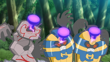 Runerigus de Rubina y Cofagrigus de Indi usando Maldición.