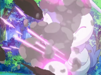 Piplup de Dawn/Maya usando Venganza/Escudo.