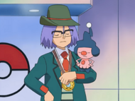 James y Mime Jr. tras ganar la Orientación Pokémon/Gymkhana Pokémon.