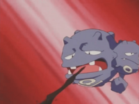 Weezing usando residuos.