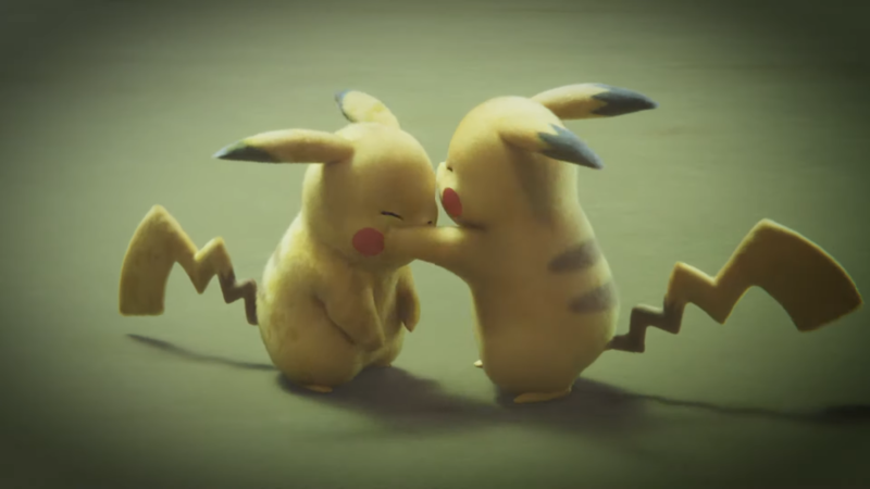 Archivo:P22 Pikachu y Pikachu clonado combatiendo.png