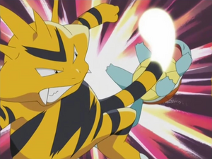 Electabuzz usando Cola de Hierro/Cola Férrea.