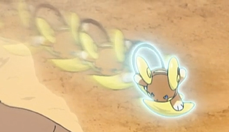 Raichu de alola usando ataque rápido