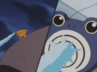 Staryu y Poliwhirl usando Pistola agua.
