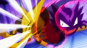 Haunter usando puño sombra.