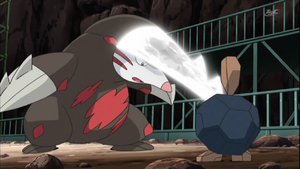 Excadrill usando perforador.