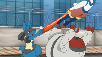 Throh del Equipo Rocket/Team Rocket usando llave giro.