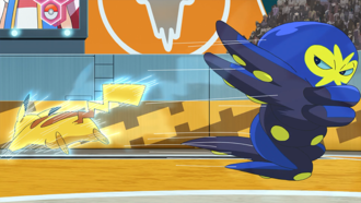Pikachu de Ash usando ataque rápido.