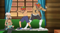Profesor Kukui y Ash con sus máscaras.