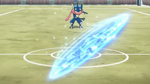 Greninja de Ash usando Shuriken de Agua.
