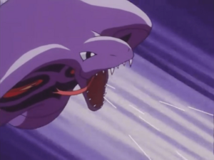 Arbok usando picotazo venenoso.