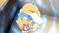 EP1146 Psyduck usando confusión.png