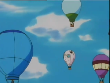 Se puede ver un globo con forma de Jigglypuff.
