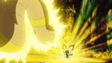 Pikachu de Ash cuando era un Pichu usando impactrueno.