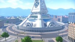 La Torre Prisma rodeada por un muro.