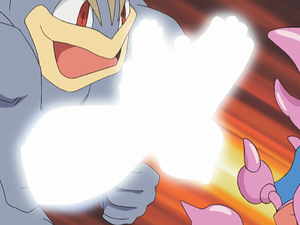 Machamp usando tajo cruzado.