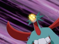 Salamence usando dragoaliento.