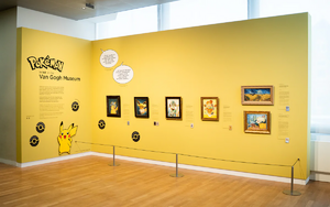 Exposición de ilustraciones de Pokémon.