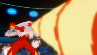 Blaziken usando sofoco.
