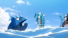 Wishiwashi forma banco enfrentando a un Gyarados.
